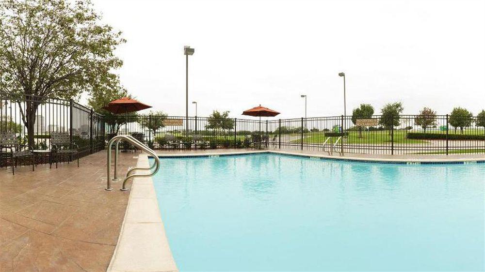 Holiday Inn Express & Suites Irving Conv Ctr - Las Colinas By Ihg Exteriör bild