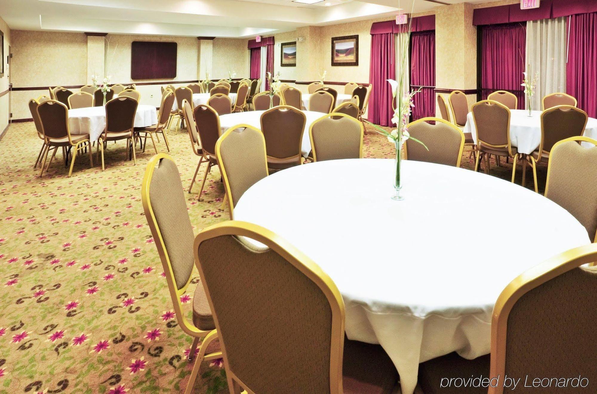 Holiday Inn Express & Suites Irving Conv Ctr - Las Colinas By Ihg Exteriör bild